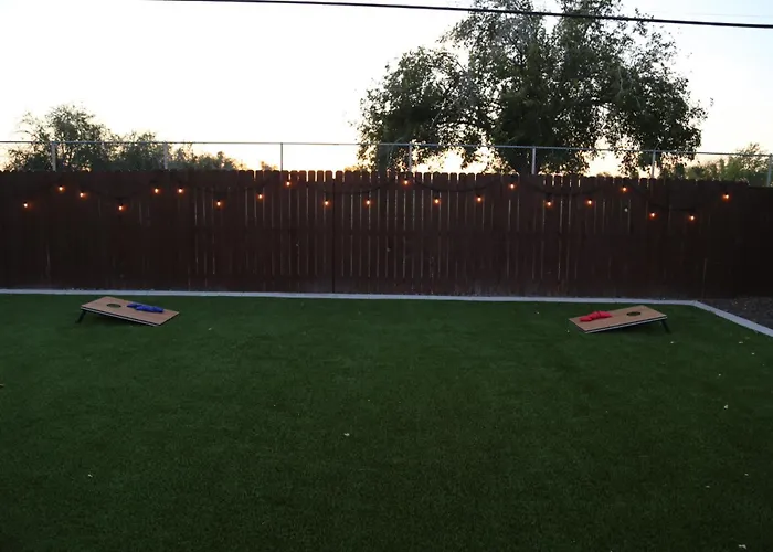 Old Town - Pool, Golf, And Fire Pit Holiday home *